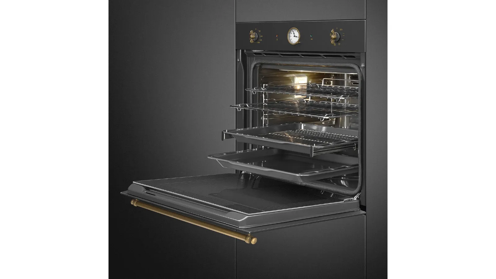 Forno Termoventilato Estetica Coloniale di Smeg
