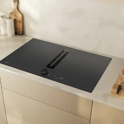 Piano a induzione con cappa integrata Flush Mount di NEFF