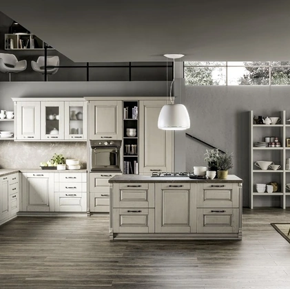 Cucina Classica angolare con isola centrale Nora 02 in legno Decapé Gesso ed Ecru di Arrex